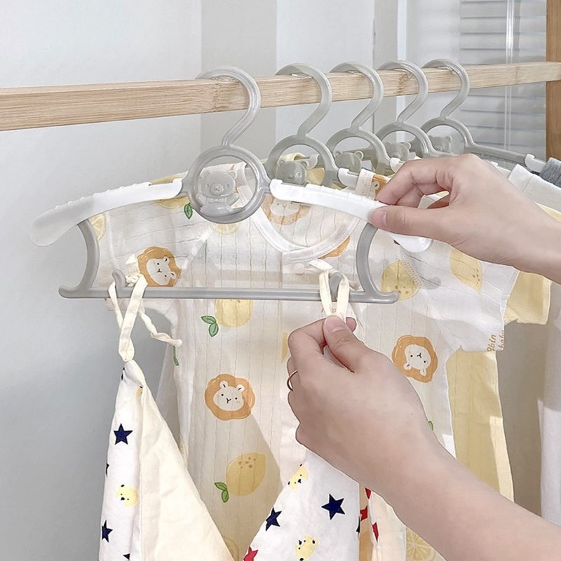 Nursery orders clothes hanger